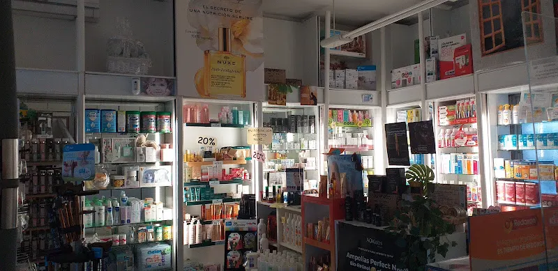 Lola López Gutiérrez - Farmacia en Dos Hermanas - foto 2