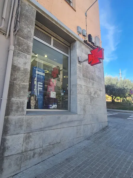 Farmacia La Llàntia - Farmacia en Mataró - foto 2