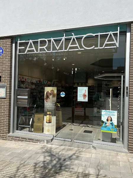 Ruiz Carrillo Fité - Farmacia en Mataró - foto 2
