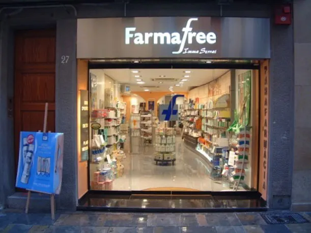 Farmafree Carrer Barcelona | Parafarmacia - Tienda de belleza y salud en Mataró - foto 2
