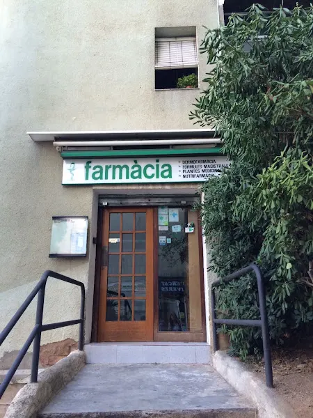 Farmàcia Álvarez Santos - Farmacia en Santa Coloma de Gramenet - foto 2
