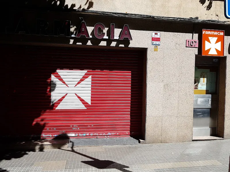 Farmàcia Chavarría i Lemeyre - Farmacia en Santa Coloma de Gramenet - foto 2