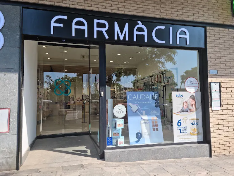 Farmàcia Estaun - Farmacia en Barcelona - foto 2