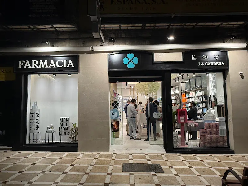 Farmacia La Carrera - Farmacia en Jaén - foto 2