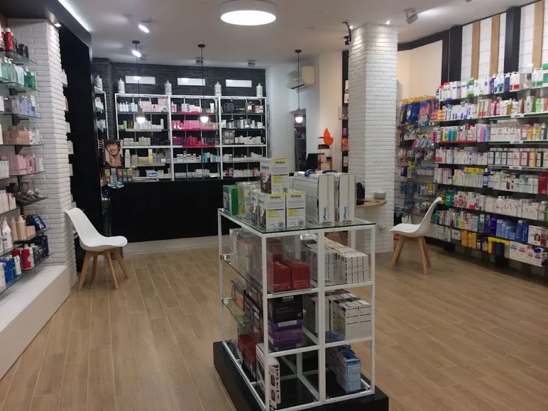 FarmaLight - Tienda de cosméticos en Jaén - foto 2