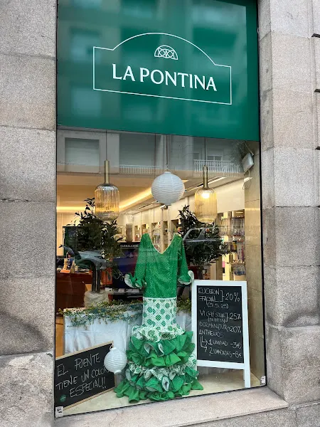 Farmacia Ortopedia La Pontina (Alba García & Cristina Cuquejo) - Farmacia en Ourense - foto 2
