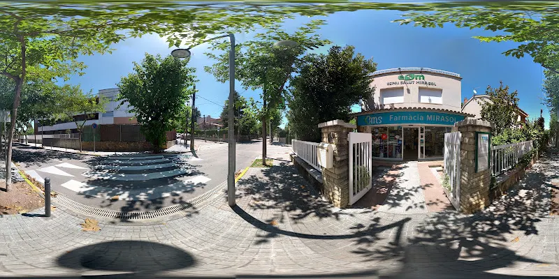 Farmàcia Mirasol - Farmacia en Hospitalet de Llobregat (L) - foto 2