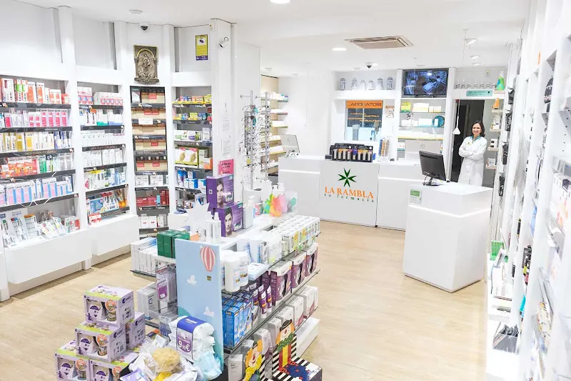 FARMACIA-ORTOPEDIA LA RAMBLA Lda. Mª del Pilar Pueyo García - Farmacia en Cornellà de Llobregat - foto 2
