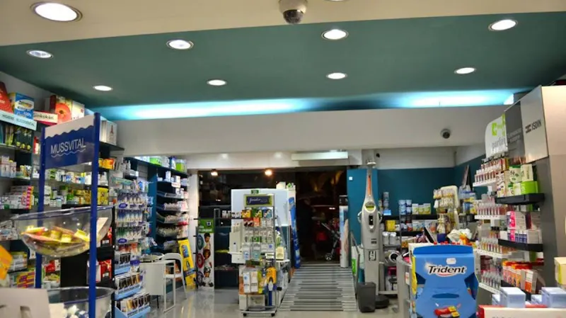 Farmàcia Anna Riba Mas - Farmacia en Cornellà de Llobregat - foto 2