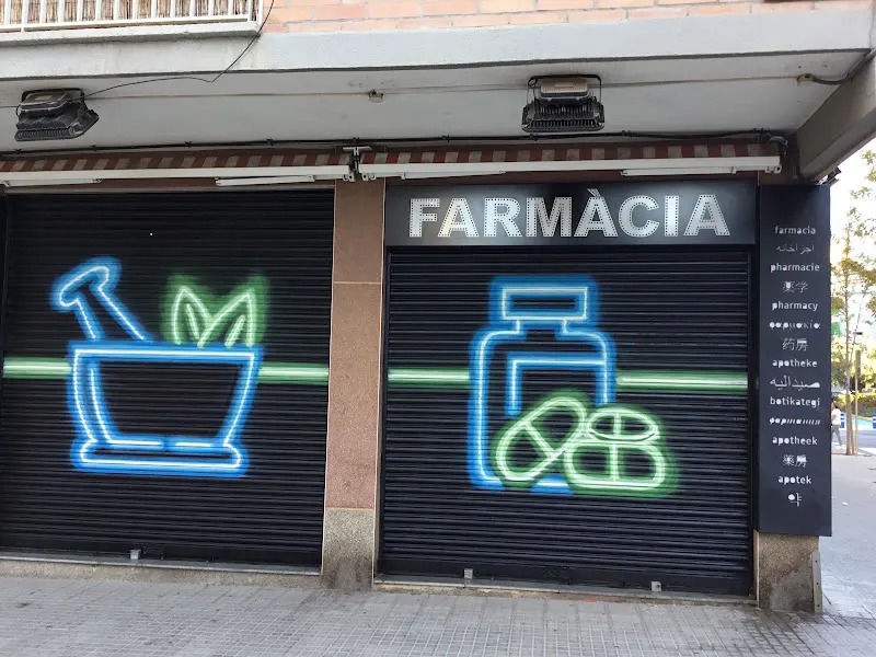 FARMÀCIA ANTONIO VIVES PAL - Farmacia en Cornellà de Llobregat - foto 2