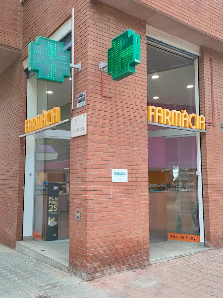 Farmàcia Déu Rosselló - Farmacia en Sant Joan Despí - foto 2