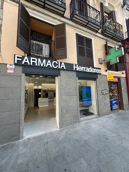 Farmacia Herradores - Farmacia en Madrid - foto 2