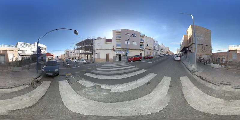 FARMACIA ADELINO BUENO (CABRERIZAS) - Farmacia en Melilla - foto 2