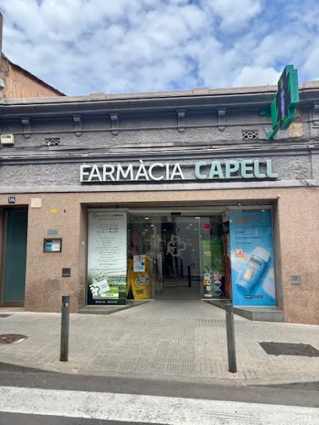 FARMÀCIA CAPELL MONTCLAR - Farmacia en Sant Boi de Llobregat - foto 2