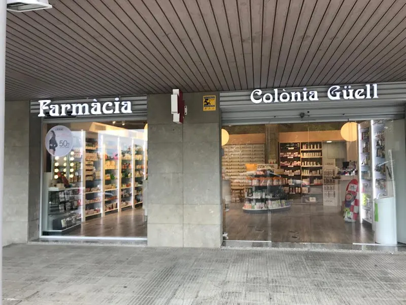 Farmàcia Colònia Güell - Farmacia en Hospitalet de Llobregat (L) - foto 2