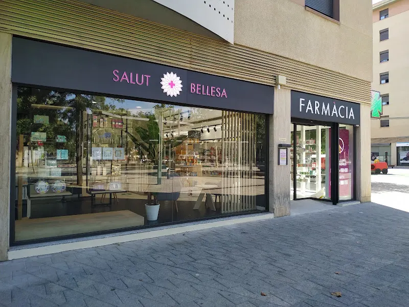 Farmàcia de la Riera - Farmacia en Viladecans - foto 3