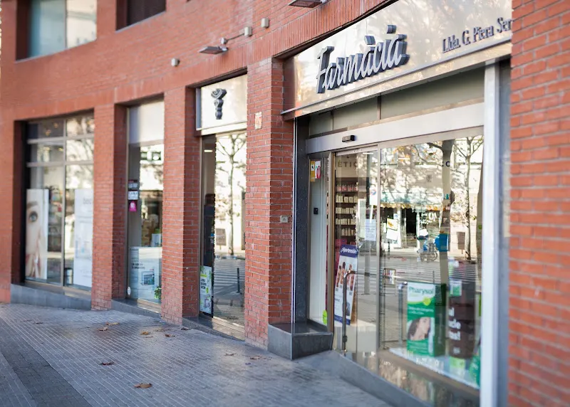 Farmàcia Piera Rubí - Farmacia en Rubí - foto 2
