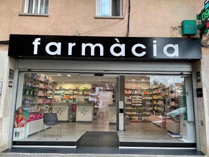 Farmàcia Antoni Montserrat Olivella - Farmacia en Rubí - foto 2
