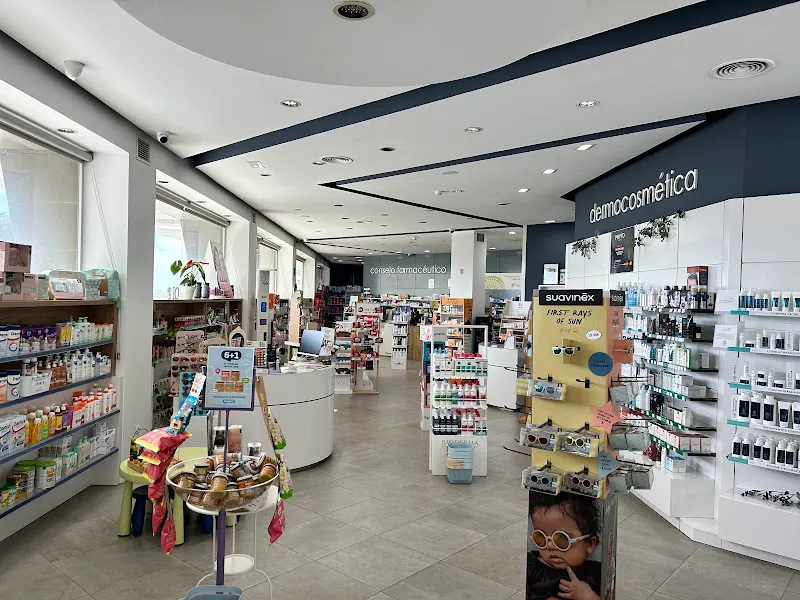 Farmacia El Higuerón ( 365 Días, 13 Horas) - Benalmádena
