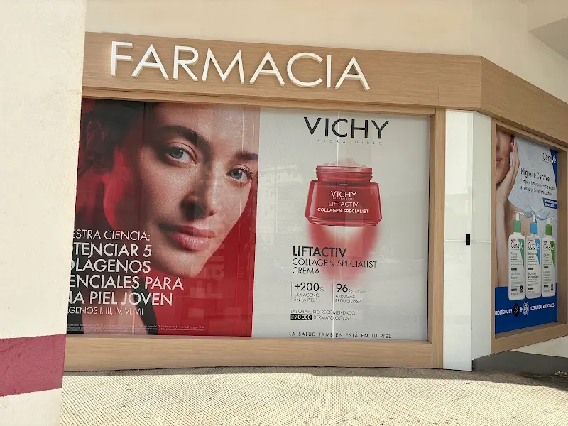 Farmacia Huerta Nueva 24H. Ldo. Borja José Carrillo Martí - Farmacia en Estepona - foto 3