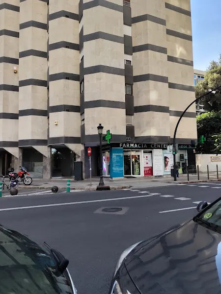Farmacia Santiago Centelles Forner - Farmacia en Valencia - foto 3