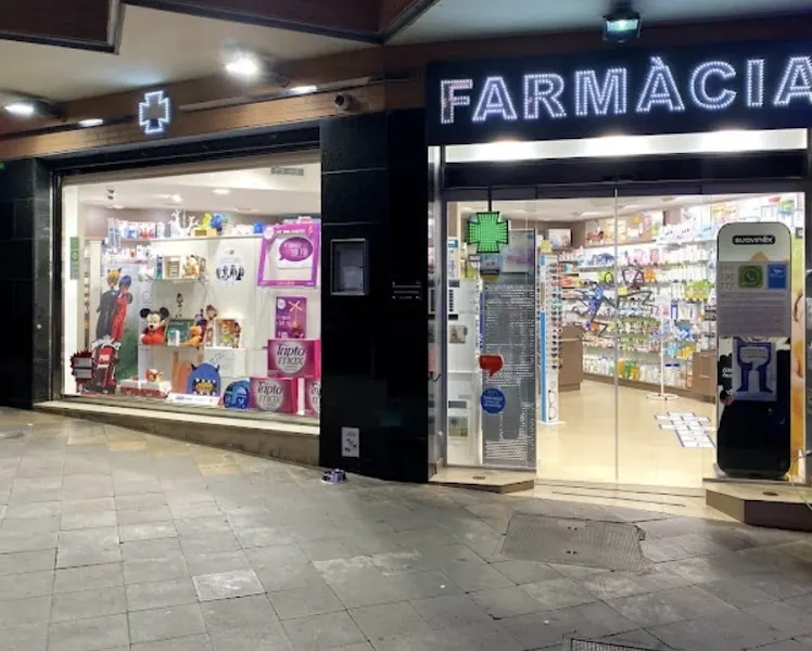 Farmacia Soledad Albalá - Farmacia en Castelldefels - foto 2