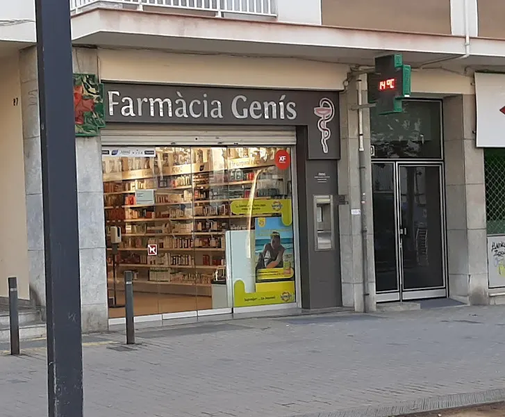 Farmacia Barri de Mar - Farmacia en Vilanova i la Geltrú - foto 2