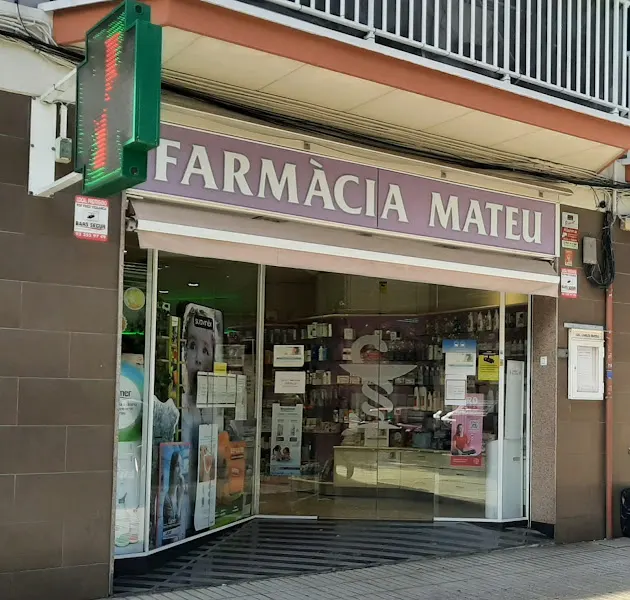 Farmacia Carles Mateu - Farmacia en Vilanova i la Geltrú - foto 2