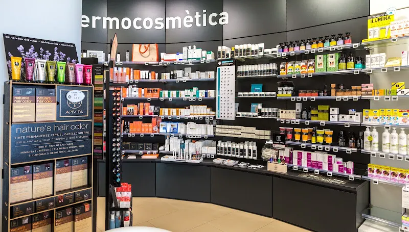 Farmàcia Pou - Farmacia en Granollers - foto 3