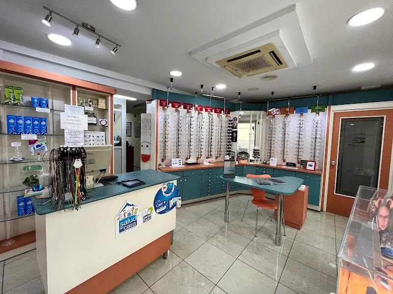 Farmacia Óptica Valdés Arenas CB