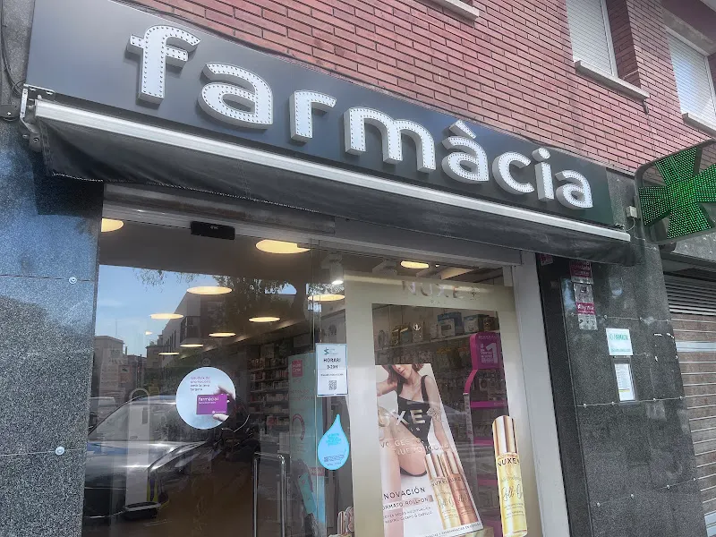 Farmacia Larrinaga Casado ,José Ramón - Farmacia en Esplugues de Llobregat - foto 2