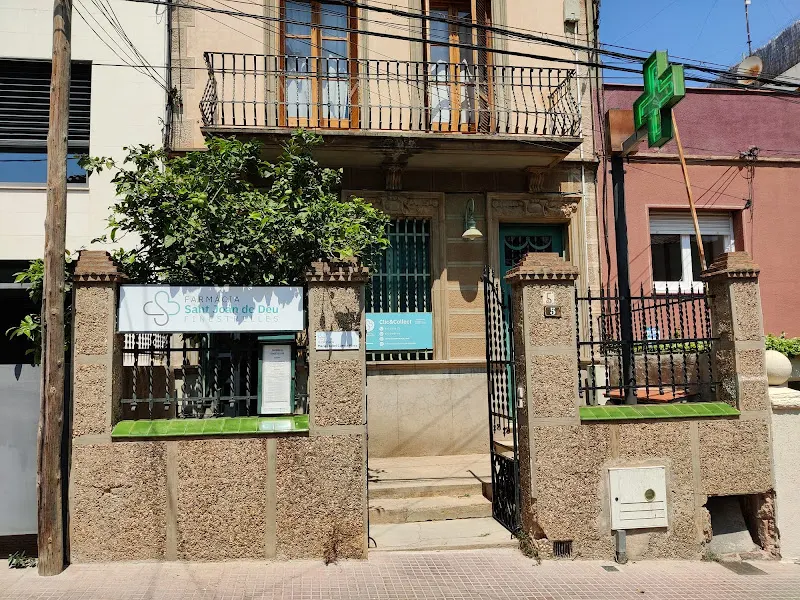Farmacia Sant Joan de Déu - Finestrelles - Farmacia en Esplugues de Llobregat - foto 2