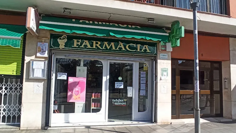 FARMACIA CAN MAGINÀS - https://www.farmaciagarridolopezfmas.com/ - Farmacia en Sant Feliu de Llobregat - foto 2