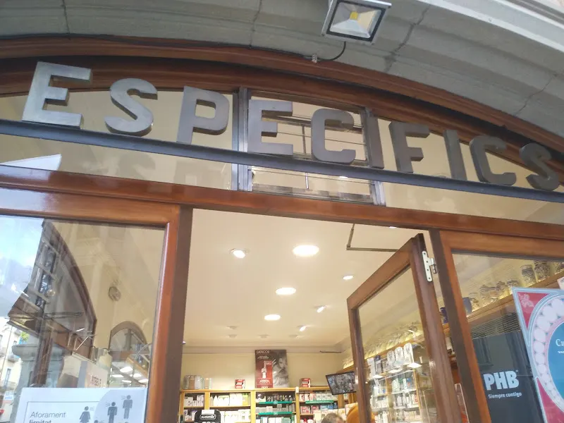 Farmàcia Barnolas (Antiga F. Genís) - Farmacia en Vic - foto 2