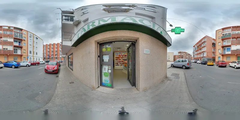 Farmacia San Miguel . F.Titular Inés Calle Pérez - Farmacia en Plasencia - foto 2