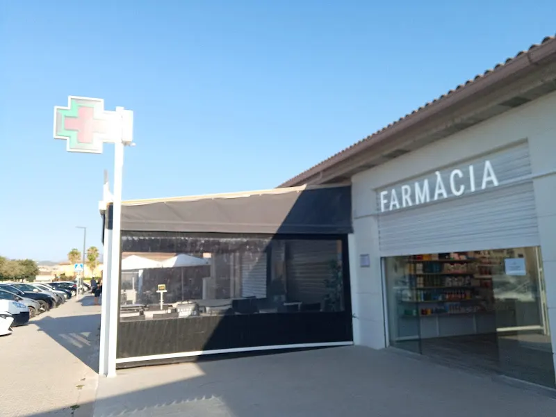 Farmàcia Ses Cases Noves - Farmacia en Marratxí - foto 2