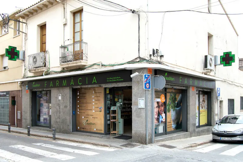 Farmàcia L'Auditori - Farmacia en Ripollet - foto 3