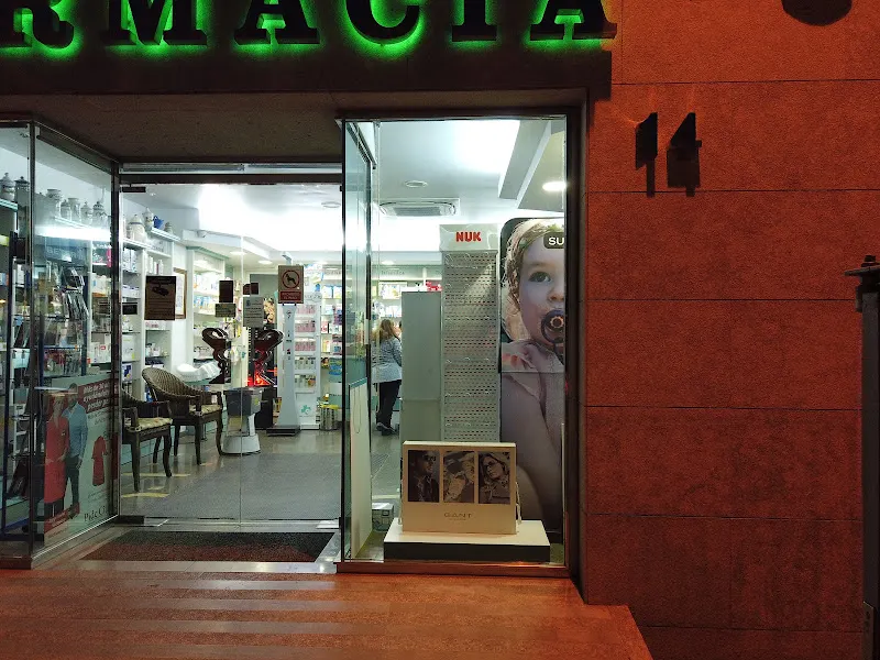 Rosario Esperan Sánchez Romero - Farmacia en Ronda - foto 2