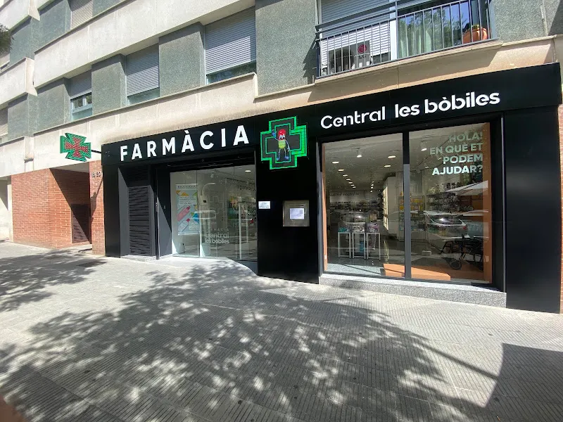 Farmàcia Central les Bòbiles (b18 farmacia) - Farmacia en Martorell - foto 2