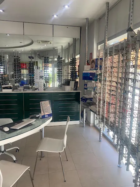 Farmacia -Óptica Rey Fernando - Baena