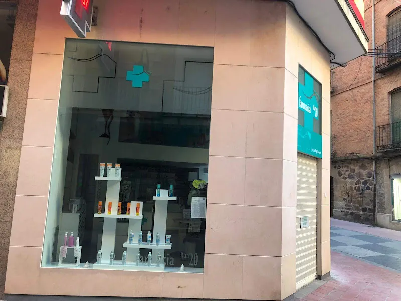 José Luis Riego Hernández - Farmacia en Benavente - foto 2