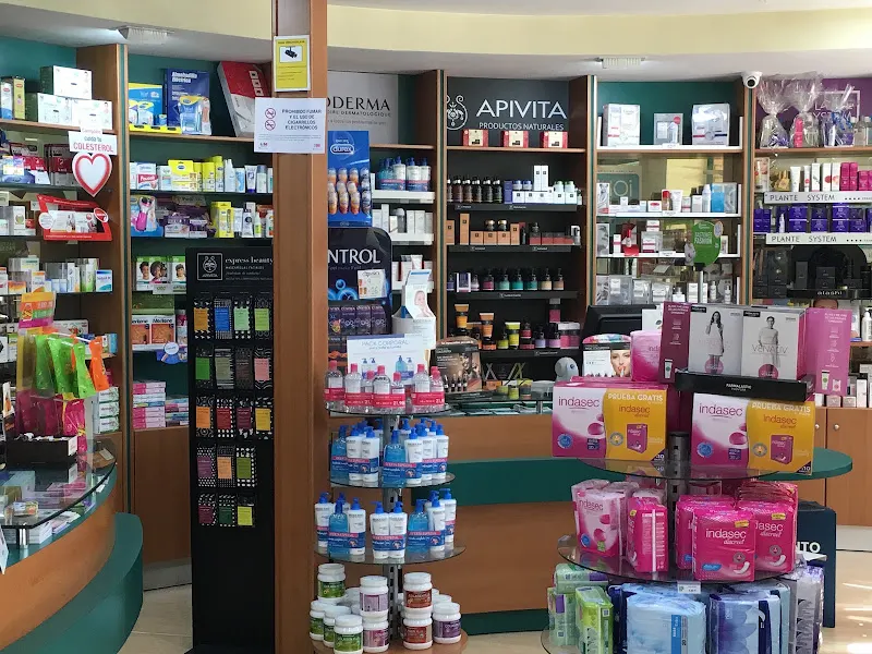 Farmacia-Ortopedia Emília Bautista Martín - Farmacia en Madrid - foto 2