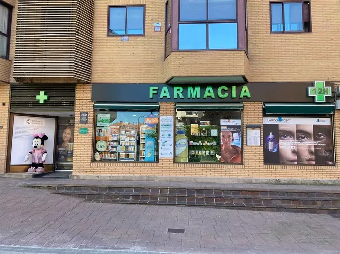Farmacia Bronce 33