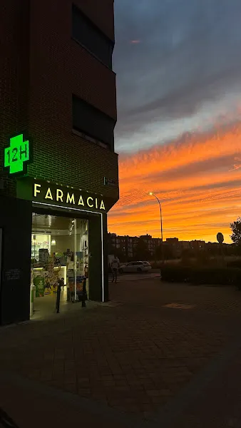 Farmacia Las Suertes 98 - Farmacia en Madrid - foto 2