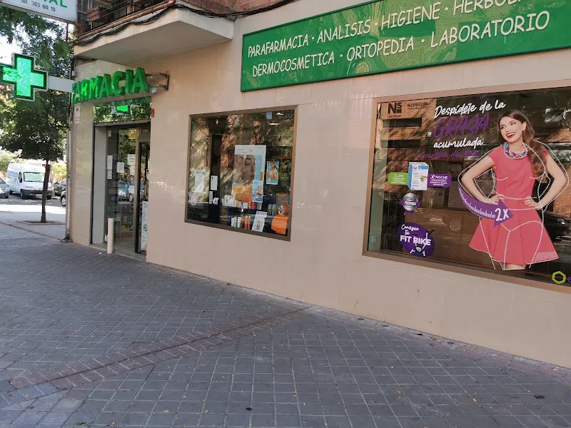 Farmacia Helena Calle Rodríguez/Farmacia Ferro - Farmacia en Madrid - foto 2
