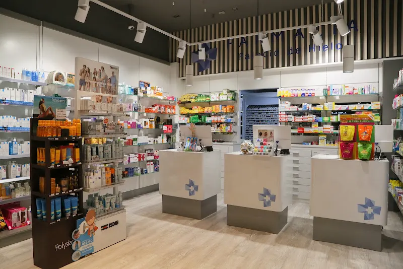 Farmacia Palacio de Hielo Farmalife Pablo Bahlsen - Farmacia en Madrid - foto 2