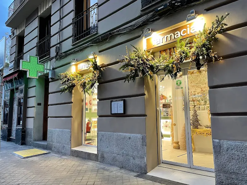 Farmacia Lux Astra Chamberí - Farmacia en Madrid - foto 2