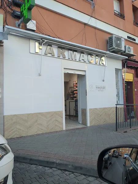 Farmacia Beatriz Aranda Martínez. AM Tu Botica - Farmacia en Madrid - foto 2