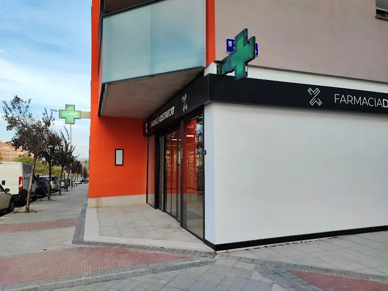 Farmacia Distrito 17