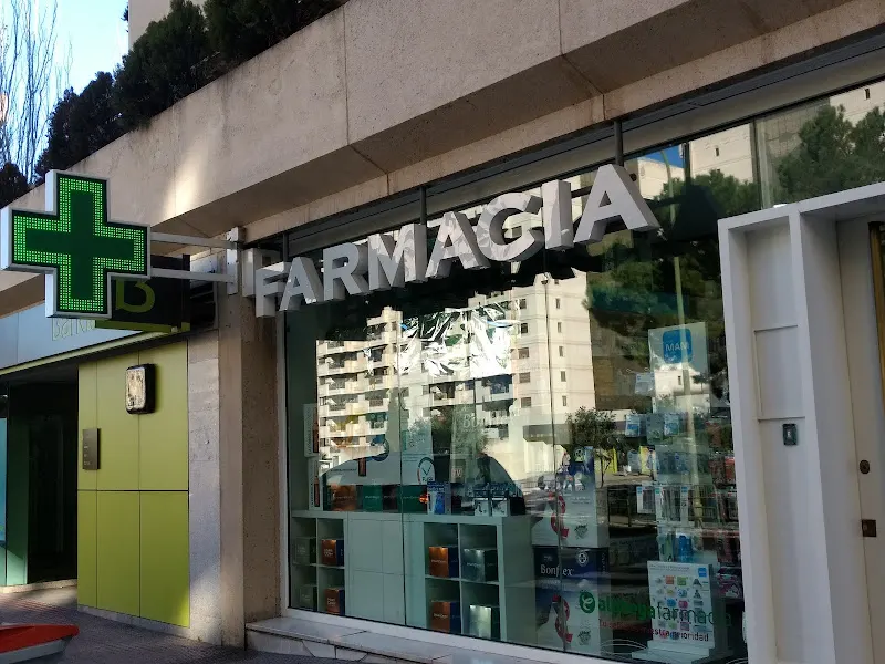 Farmacia Hijazo Ugarte Miren Edurne - Farmacia en Madrid - foto 2